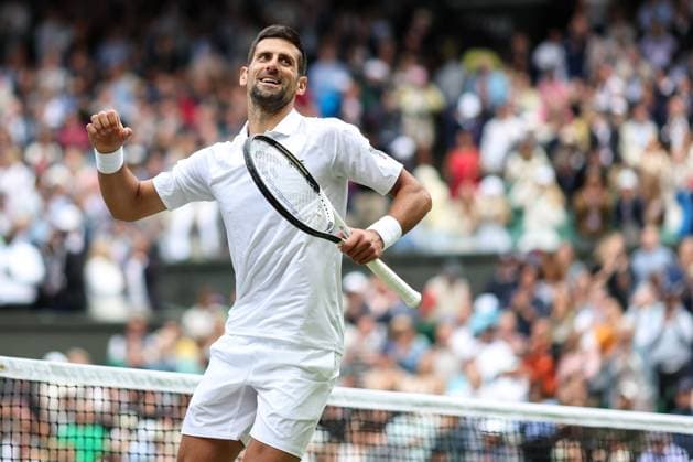 Wimbledon Tag Neun 11. Juli 2023, Wimbledon Wimbledon Tennis Championships Tag Neun Novak Djokovic SRB feiert den Sieg Foto Charlotte Wilson Abseits Wimbledon UK  Copyright: xCharlottexWilsonx xOffsidexOffside