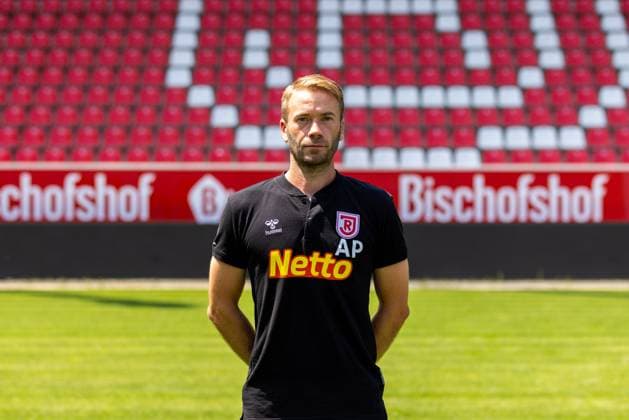 11 07 2023, Football, GER, Season, 3 Liga, Porträttermin 2023 2024, SSV Jahn Regensburg Andreas Patz Co Trainer SSV Jahn Regensburg 3 Liga, Porträttermin 2023 2024, DFL REGULATES PROHIBIT ANY USE OF PHOTOGRAPHS AS IMAGE SEQUENCES AND OR QUASI VIDEO