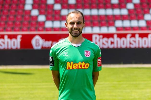 11 07 2023, Football, GER, Season, 3 Liga, Porträttermin 2023 2024, SSV Jahn Regensburg Felix Gebhardt SSV Jahn Regensburg 3 Liga, Porträttermin 2023 2024, DFL REGULATES PROHIBIT ANY USE OF PHOTOGRAPHS AS IMAGE SEQUENCES AND OR QUASI VIDEO