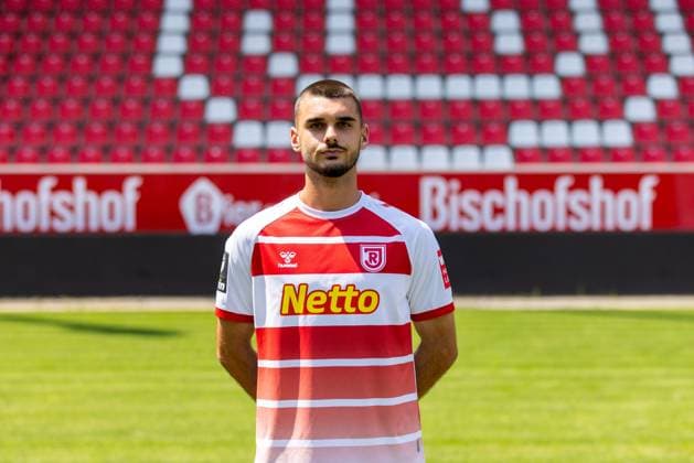 11 07 2023, Football, GER, Season, 3 Liga, Porträttermin 2023 2024, SSV Jahn Regensburg Rasim Bulic SSV Jahn Regensburg 3 Liga, Porträttermin 2023 2024, DFL REGULATES PROHIBIT ANY USE OF PHOTOGRAPHS AS IMAGE SEQUENCES AND OR QUASI VIDEO