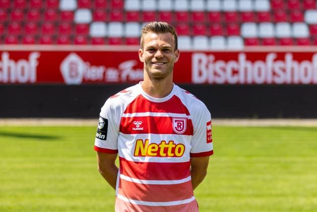 11 07 2023, Football, GER, Season, 3 Liga, Porträttermin 2023 2024, SSV Jahn Regensburg Benedikt Saller SSV Jahn Regensburg 3 Liga, Porträttermin 2023 2024, DFL REGULATES PROHIBIT ANY USE OF PHOTOGRAPHS AS IMAGE SEQUENCES AND OR QUASI VIDEO