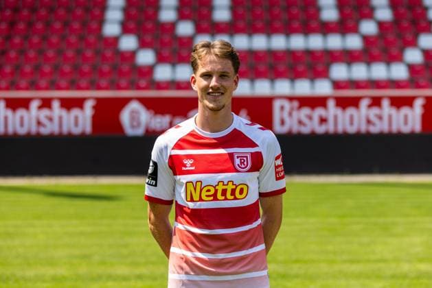 11 07 2023, Football, GER, Season, 3 Liga, Porträttermin 2023 2024, SSV Jahn Regensburg Christian Viet SSV Jahn Regensburg 3 Liga, Porträttermin 2023 2024, DFL REGULATES PROHIBIT ANY USE OF PHOTOGRAPHS AS IMAGE SEQUENCES AND OR QUASI VIDEO