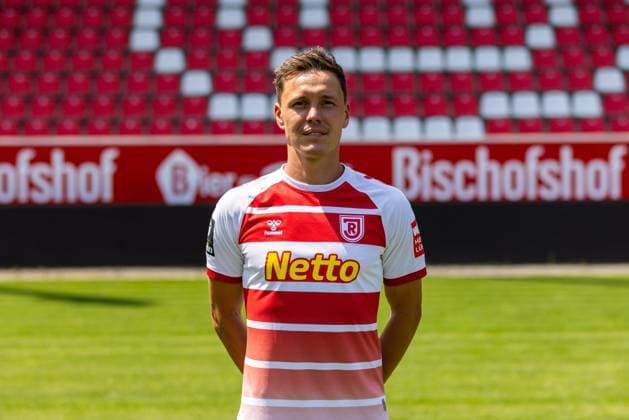 11 07 2023, Football, GER, Season, 3 Liga, Porträttermin 2023 2024, SSV Jahn Regensburg Alexander Bittroff SSV Jahn Regensburg 3 Liga, Porträttermin 2023 2024, DFL REGULATES PROHIBIT ANY USE OF PHOTOGRAPHS AS IMAGE SEQUENCES AND OR QUASI VIDEO