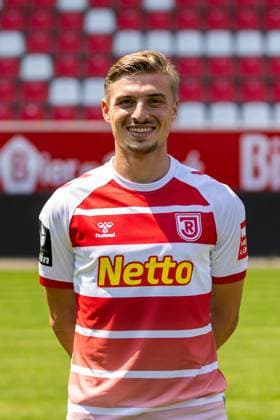 11 07 2023, Football, GER, Season, 3 Liga, Porträttermin 2023 2024, SSV Jahn Regensburg Elias Huth SSV Jahn Regensburg 3 Liga, Porträttermin 2023 2024, DFL REGULATES PROHIBIT ANY USE OF PHOTOGRAPHS AS IMAGE SEQUENCES AND OR QUASI VIDEO