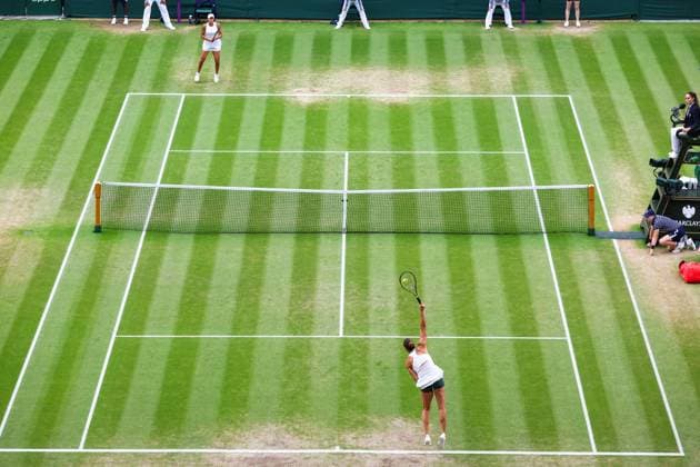 Mandatory Credit: Photo by Simon Dael Shutterstock (14006840k) Aryna Sabalenka serves to Madison Keys Wimbledon Tennis Championships, Day 10, The All England Lawn Tennis and Croquet Club, London, UK - 12 Jul 2023 Wimbledon Tennis Championships, Day 10, The All England Lawn Tennis and Croquet Club, London, UK - 12 Jul 2023  Copyright: xSimonxDael Shutterstockx 14006840k