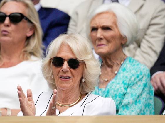 Mandatory Credit: Photo by Dave Shopland Shutterstock (14006841aq) Queen Camilla and Mary Berry in the Royal Box on Centre Court Wimbledon Tennis Championships, Day 10, The All England Lawn Tennis and Croquet Club, London, UK - 12 Jul 2023 Wimbledon Tennis Championships, Day 10, The All England Lawn Tennis and Croquet Club, London, UK - 12 Jul 2023  Copyright: xDavexShopland Shutterstockx 14006841aq
