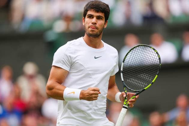 Mandatory Credit: Photo by Ella Ling Shutterstock (14006838w) Carlos Alcaraz Wimbledon Tennis Championships, Day 10, The All England Lawn Tennis and Croquet Club, London, UK - 12 Jul 2023 Wimbledon Tennis Championships, Day 10, The All England Lawn Tennis and Croquet Club, London, UK - 12 Jul 2023  Copyright: xEllaxLing Shutterstockx 14006838w