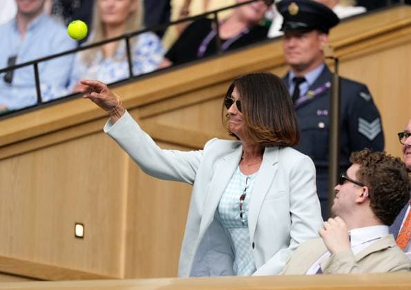 Mandatory Credit: Photo by Dave Shopland Shutterstock (14006841dc) A woman in the Royal Box catches the ball Wimbledon Tennis Championships, Day 10, The All England Lawn Tennis and Croquet Club, London, UK - 12 Jul 2023 Wimbledon Tennis Championships, Day 10, The All England Lawn Tennis and Croquet Club, London, UK - 12 Jul 2023  Copyright: xDavexShopland Shutterstockx 14006841dc