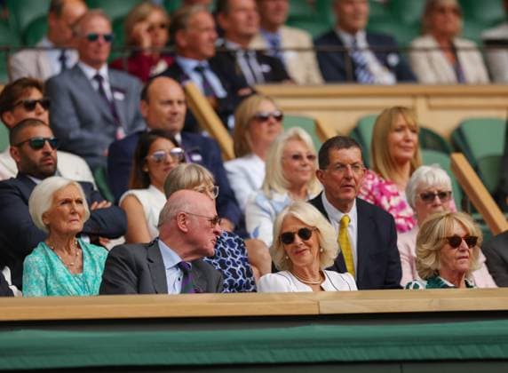 Mandatory Credit: Photo by Ella Ling Shutterstock (14006838aa) Queen Camilla, Consort of the United Kingdom, with Mary Berry Behind Wimbledon Tennis Championships, Day 10, The All England Lawn Tennis and Croquet Club, London, UK - 12 Jul 2023 Wimbledon Tennis Championships, Day 10, The All England Lawn Tennis and Croquet Club, London, UK - 12 Jul 2023 Copyright: xEllaxLing Shutterstockx 14006838aa