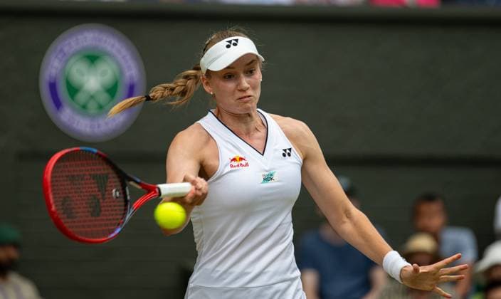 Tennis - Wimbledon Championship 2023 - Day 10 LONDON, ENGLAND - Wednesday, July 12, 2023: Elena Rybakina (KAZ) during the Ladies Singles Quarter-Final match on Day Ten of The Championships Wimbledon 2023 at the All England Lawn Tennis and Croquet Club. LONDON All England Lawn Tennis and Croq GREATER LONDON ENGLAND  Copyright: xKirstenxHolstx P2023-07-12-Wimbledon_Day_10-22