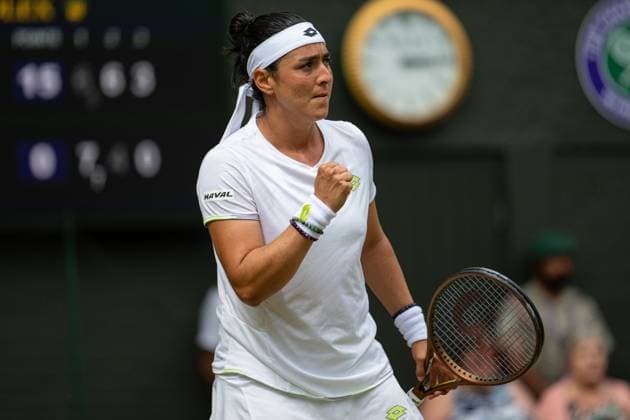 Tennis - Wimbledon Championship 2023 - Day 10 LONDON, ENGLAND - Wednesday, July 12, 2023: Ons Jabeur (TUN) celebrates during the Ladies Singles Quarter-Final match on Day Ten of The Championships Wimbledon 2023 at the All England Lawn Tennis and Croquet Club. LONDON All England Lawn Tennis and Croq GREATER LONDON ENGLAND  Copyright: xKirstenxHolstx P2023-07-12-Wimbledon_Day_10-23