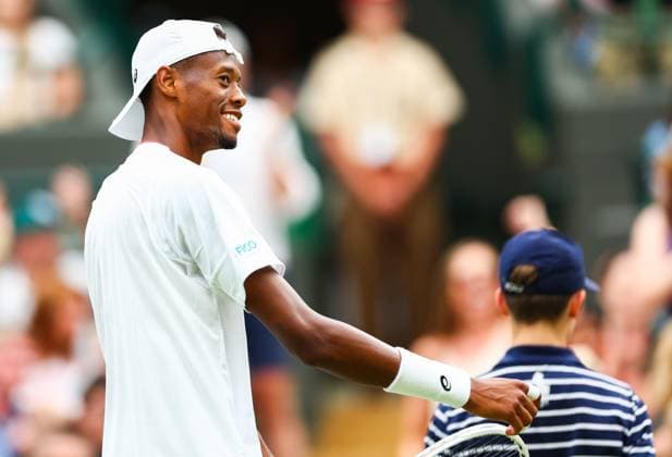 Mandatory Credit: Photo by Simon Dael Shutterstock (14006840dd) Christopher Eubanks celebrates holding his serve in the fifth set Wimbledon Tennis Championships, Day 10, The All England Lawn Tennis and Croquet Club, London, UK - 12 Jul 2023 Wimbledon Tennis Championships, Day 10, The All England Lawn Tennis and Croquet Club, London, UK - 12 Jul 2023  Copyright: xSimonxDael Shutterstockx 14006840dd