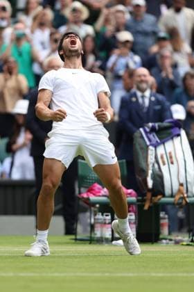 Sport Bilder des Tages Carlos Alcaraz TENNIS : Wimbledon 2023 - 12 07 2023 AntoineCouvercelle Panoramic  