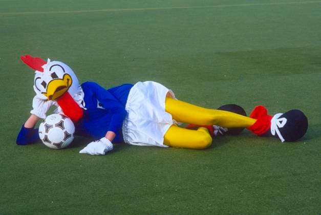 Archivbilder der Woche SPORT KW28 France UEFA EURO, EM, Europameisterschaft,Fussball 1984 (Files) PENO the official Mascot of the UEFA EURO 1984 Soccer. Photo by Henri Szwarc ABACAPRESS.COM Paris France  Copyright: xSzwarcxHenri ABACAx 500287_086 SzwarcxHenri ABACAx 500287_086