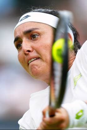 Mandatory Credit: Photo by Javier Garcia Shutterstock (14006845dm) Ons Jabeur during her semi final match Wimbledon Tennis Championships, Day 11, The All England Lawn Tennis and Croquet Club, London, UK - 13 Jul 2023 Wimbledon Tennis Championships, Day 11, The All England Lawn Tennis and Croquet Club, London, UK - 13 Jul 2023  Copyright: xJavierxGarcia Shutterstockx 14006845dm