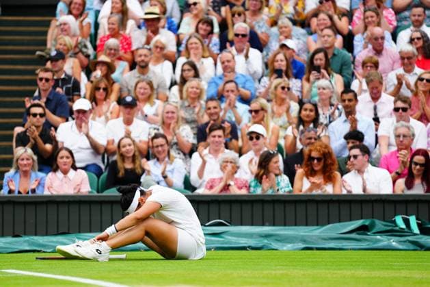 Mandatory Credit: Photo by Javier Garcia Shutterstock (14006845ef) Ons Jabeur falls during her semi final match Wimbledon Tennis Championships, Day 11, The All England Lawn Tennis and Croquet Club, London, UK - 13 Jul 2023 Wimbledon Tennis Championships, Day 11, The All England Lawn Tennis and Croquet Club, London, UK - 13 Jul 2023  Copyright: xJavierxGarcia Shutterstockx 14006845ef