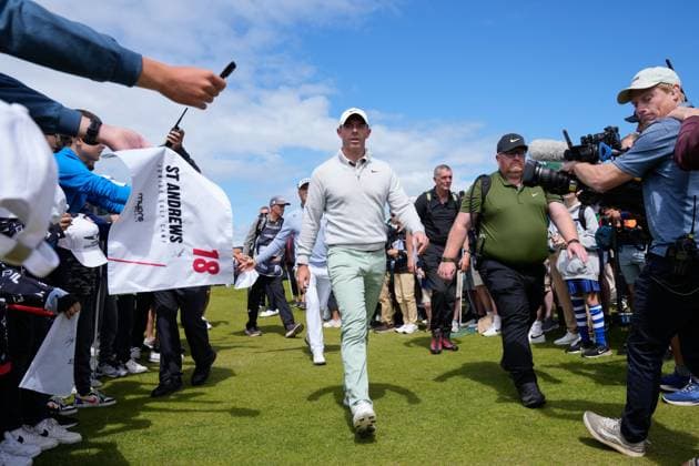 Mandatory Credit: Photo by Stuart Wallace Shutterstock (14003893bx) Rory McIlroy (NIR) walks past the crowd after finishing his first round at the 9th hole. Genesis Scottish Open, Day One, Golf, The Renaissance Club, North Berwick, UK - 13 Jul 2023 Genesis Scottish Open, Day One, Golf, The Renaissance Club, North Berwick, UK - 13 Jul 2023 Copyright: xStuartxWallace Shutterstockx 14003893bx