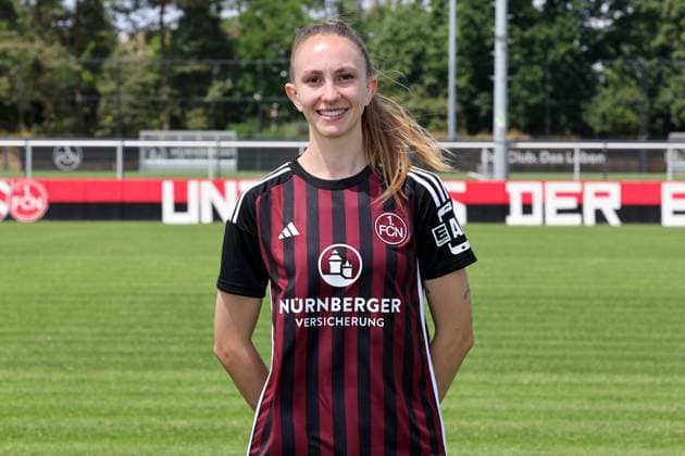 12 07 2023 1 FC Nuremberg FCN club season 2023 2024 photo appointment portrait appointment women single photo portrait portrait headshot sports photo zinc DaMa xdaxmax single photo portrait portrait headshot Nadja Burkard 22, 1 FC Nuremberg FCN