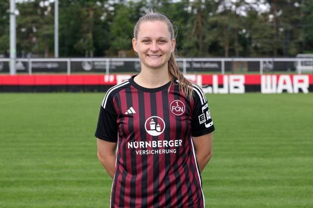 12 07 2023 1 FC Nuremberg FCN club season 2023 2024 photo appointment portrait appointment women single photo portrait portrait headshot sports photo zinc DaMa xdaxmax single photo portrait portrait headshot Luisa Guttenberger 4, 1 FC Nuremberg FCN
