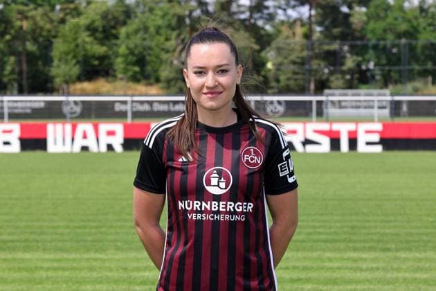 12 07 2023 1 FC Nuremberg FCN club season 2023 2024 photo appointment portrait appointment women single photo portrait portrait headshot sports photo zinc DaMa xdaxmax single photo portrait portrait headshot Weronika Kaczor 10, 1 FC Nuremberg FCN