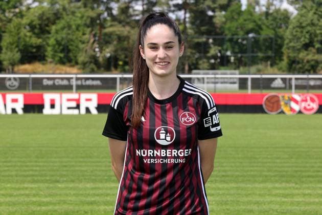 12 07 2023 1 FC Nuremberg FCN club season 2023 2024 photo appointment portrait appointment women single photo portrait portrait headshot sports photo zinc DaMa xdaxmax single photo portrait portrait headshot Sophie Fournier 11, 1 FC Nuremberg FCN