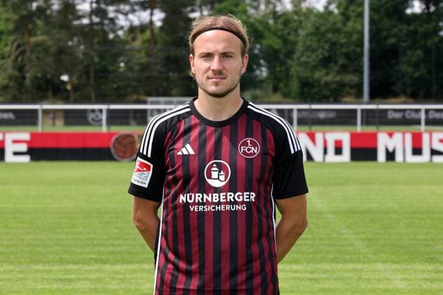 12 07 2023 1 FC Nuremberg FCN club season 2023 2024 photo appointment portrait appointment single photo portrait portrait headshot sports photo zinc DaMa xdaxmax single photo portrait portrait headshot Felix Lohkemper 7, 1 FC Nuremberg FCN
