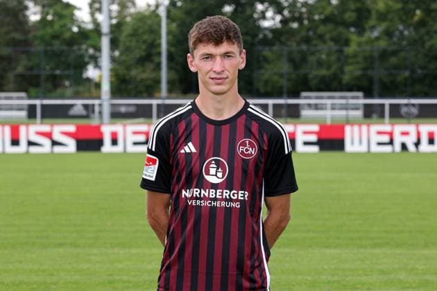 12 07 2023 1 FC Nuremberg FCN club season 2023 2024 photo appointment portrait appointment single photo portrait portrait headshot sports photo zinc DaMa xdaxmax single photo portrait portrait headshot Benjamin Goller 14, 1 FC Nuremberg FCN