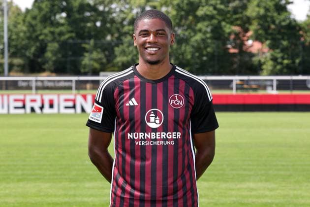 12 07 2023 1 FC Nürnberg FCN club season 2023 2024 photo appointment portrait appointment single photo portrait portrait headshot sports photo zinc DaMa xdaxmax single photo portrait portrait headshot Kwadwo Duah 23, 1 FC Nürnberg FCN