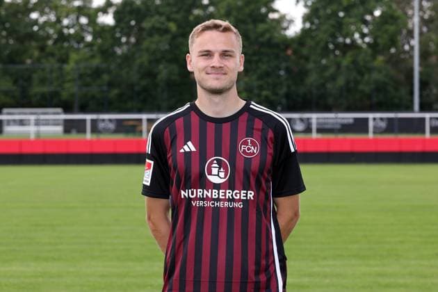 12 07 2023 1 FC Nuremberg FCN club season 2023 2024 photo appointment portrait appointment single photo portrait portrait headshot sports photo zinc DaMa xdaxmax single photo portrait portrait headshot Tim Handwerker 29, 1 FC Nuremberg FCN