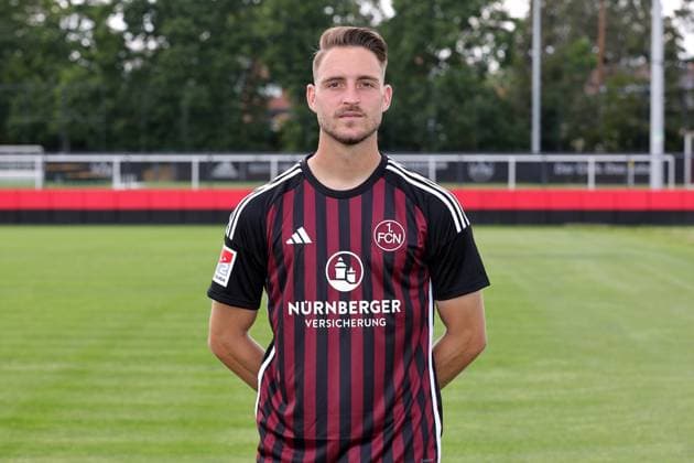 12 07 2023 1 FC Nuremberg FCN club season 2023 2024 photo appointment portrait appointment single photo portrait portrait headshot sports photo zinc DaMa xdaxmax single photo portrait portrait headshot Lukas Schleimer 36, 1 FC Nuremberg FCN