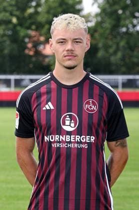 12 07 2023 1 FC Nuremberg FCN Club Season 2023 2024 photo appointment portrait appointment single photo portrait portrait headshot sports photo zinc DaMa xdaxmax single photo portrait portrait headshot Jannik Hofmann 43, 1 FC Nuremberg FCN