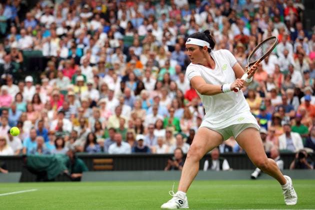 Mandatory Credit: Photo by Ella Ling Shutterstock (14006843dm) Ons Jabeur during her semi final match Wimbledon Tennis Championships, Day 11, The All England Lawn Tennis and Croquet Club, London, UK - 13 Jul 2023 Wimbledon Tennis Championships, Day 11, The All England Lawn Tennis and Croquet Club, London, UK - 13 Jul 2023  Copyright: xEllaxLing Shutterstockx 14006843dm