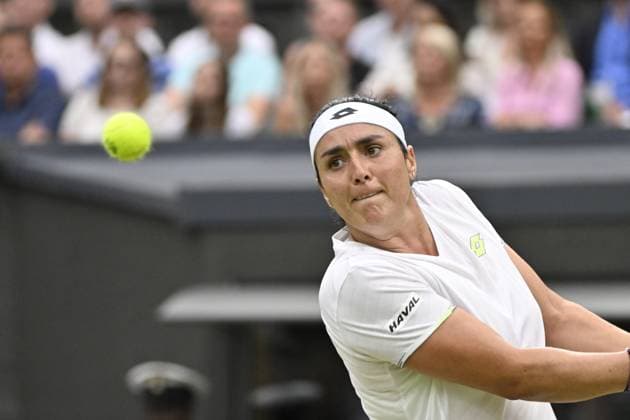 Tennis : Wimbledon 2023 - Angleterre - Ons Jabeur - Tunisie qualifiee pour la finale du simple dames Tennis : Wimbledon 2023 - Angleterre- 13 07 23 ChrysleneCaillaud Panoramic  