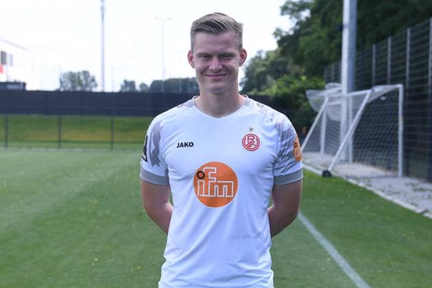 Rot Weiss Essen 3 Liga, port date 2023 2024 Jakob Golz Rot Weiss Essen 3 Liga, port date 2023 2024 xRx