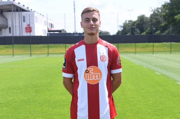 Rot Weiss Essen 3 Liga, port date 2023 2024 Marvin Obuz Rot Weiss Essen 3 Liga, port date 2023 2024 xRx