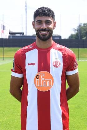 Rot Weiss Essen 3 Liga, Porträttermin 2023 2024 Ekin Celebi Rot Weiss Essen 3 Liga, Porträttermin 2023 2024 xRx