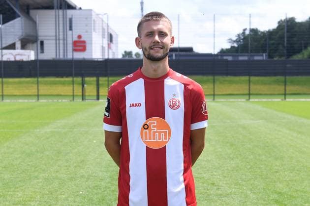 Rot Weiss Essen 3 Liga, Porträttermin 2023 2024 Torben Müsel Rot Weiss Essen 3 Liga, Porträttermin 2023 2024 xRx