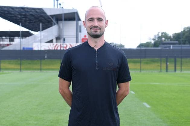 Rot Weiss Essen 3 Liga, porträttermin 2023 2024 Lars Fleischer Co Trainer Rot Weiss Essen 3 Liga, porträttermin 2023 2024 xRx