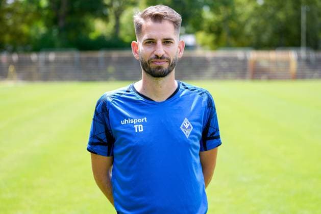 Theodoros Dedes Co coach SV Waldhof Mannheim 3 Liga, portrait date 2023 2024 xozx