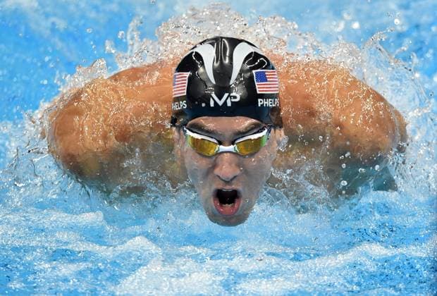 Rio 2016 - Michael Phelps Wins 23rd Gold In Final Race USA s Michael Phelps competes in the Men s swimming 4 x 100m Medley Relay Final at the Rio 2016 Olympic Games, Olympische Spiele, Olympia, OS at the Olympic Aquatics Stadium in Rio de Janeiro on August 13, 2016. Photo by Lionel Hahn ABACAPRESS.COM Rio de Janeiro Brazil  Copyright: xHahnxLionel ABACAx 558940_095 HahnxLionel ABACAx 558940_095