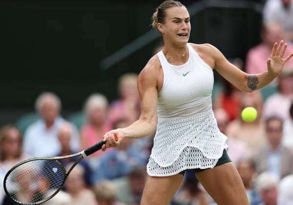 (230714) -- LONDON, July 14, 2023 -- Aryna Sabalenka competes during the women s singles semifinal between Ons Jabeur of Tunisia and Aryna Sabalenka of Belarus at Wimbledon tennis championship in London, Britain, on July 13, 2023. ) (SP) BRITAIN-LONDON-TENNIS-WIMBLEDON-DAY 11 HanxYan 