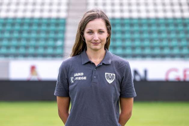 Physiotherapist Kira Loose SC Preußen Münster 06 3 Liga, portrait date 2023 2024, Copyright: xDavidxInderliedx