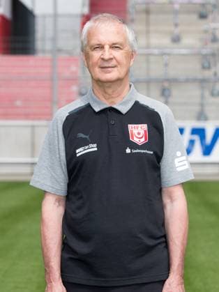 Teampraesentation Halle 3 Liga Hallescher FC, 3 Liga, Porträttermin 2023 2024, Halle, 13 07 2021, Leuna Chemie Stadion, Football , In the picture team doctor Dr Thomas Bartels ,