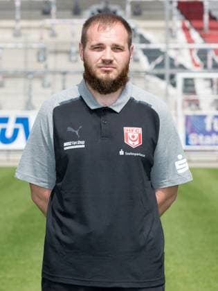 Teampraesentation Halle 3 Liga Hallescher FC, 3 Liga, Porträttermin 2023 2024, Halle, 13 07 2021, Leuna Chemie Stadion, Football , In the picture physiotherapist Walter Moissejenko ,