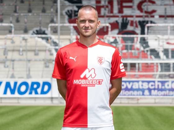 Teampraesentation Halle 3 Liga Hallescher FC, 3 Liga, Porträttermin 2023 2024, Halle, 13 07 2021, Leuna Chemie Stadion, Football , In the picture Jannes Vollert ,