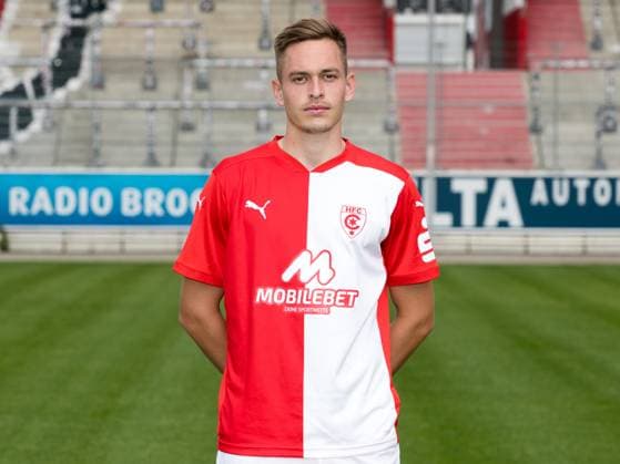 Teampraesentation Halle 3 Liga Hallescher FC, 3 Liga, Porträttermin 2023 2024, Halle, 13 07 2021, Leuna Chemie Stadion, Football , In the picture Aljaz Casar ,