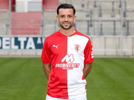 Teampraesentation Halle 3 Liga Hallescher FC, 3 Liga, Porträttermin 2023 2024, Halle, 13 07 2021, Leuna Chemie Stadion, Football , In the picture Besar Halimi,