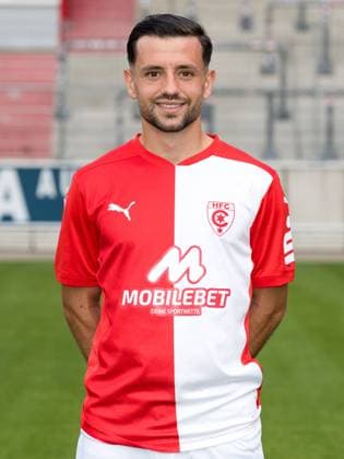 Teampraesentation Halle 3 Liga Hallescher FC, 3 Liga, Porträttermin 2023 2024, Halle, 13 07 2021, Leuna Chemie Stadion, Football , In the picture Besar Halimi ,