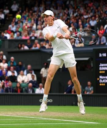 Mandatory Credit: Photo by Ella Ling Shutterstock (14009603ax) Jannik Sinner during his semi final match Wimbledon Tennis Championships, Day 12, The All England Lawn Tennis and Croquet Club, London, UK - 14 Jul 2023 Wimbledon Tennis Championships, Day 12, The All England Lawn Tennis and Croquet Club, London, UK - 14 Jul 2023  Copyright: xEllaxLing Shutterstockx 14009603ax