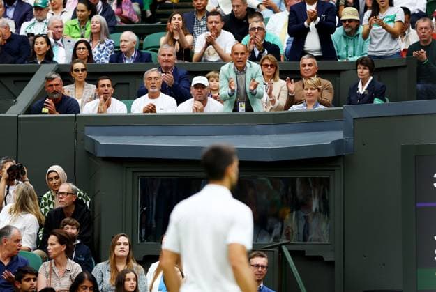 Mandatory Credit: Photo by Kieran McManus Shutterstock (14009604ah) The team of Novak Djokovic of Serbia react during his Semi Final Match. Wimbledon Tennis Championships, Day 12, The All England Lawn Tennis and Croquet Club, London, UK - 14 Jul 2023 Wimbledon Tennis Championships, Day 12, The All England Lawn Tennis and Croquet Club, London, UK - 14 Jul 2023  Copyright: xKieranxMcManus Shutterstockx 14009604ah